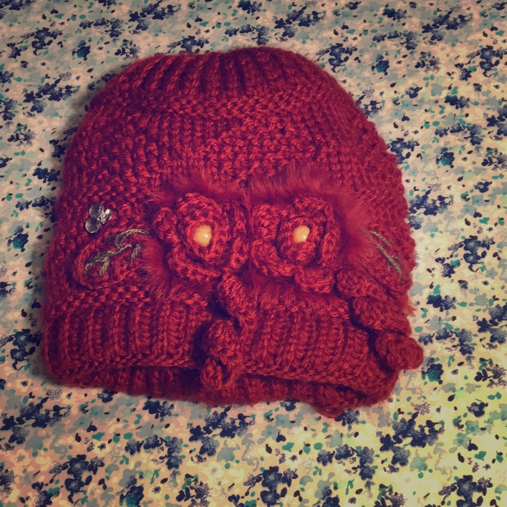 New winter red bennie